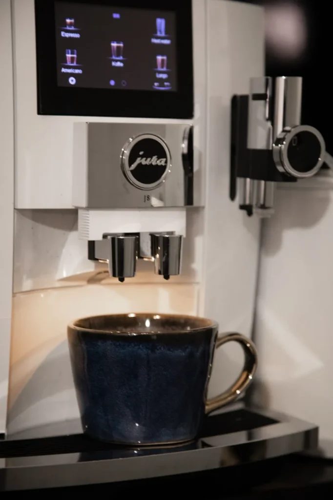 Het koffieapparaat in Salon TOF, voor koffie of thee tijdens je behandeling
